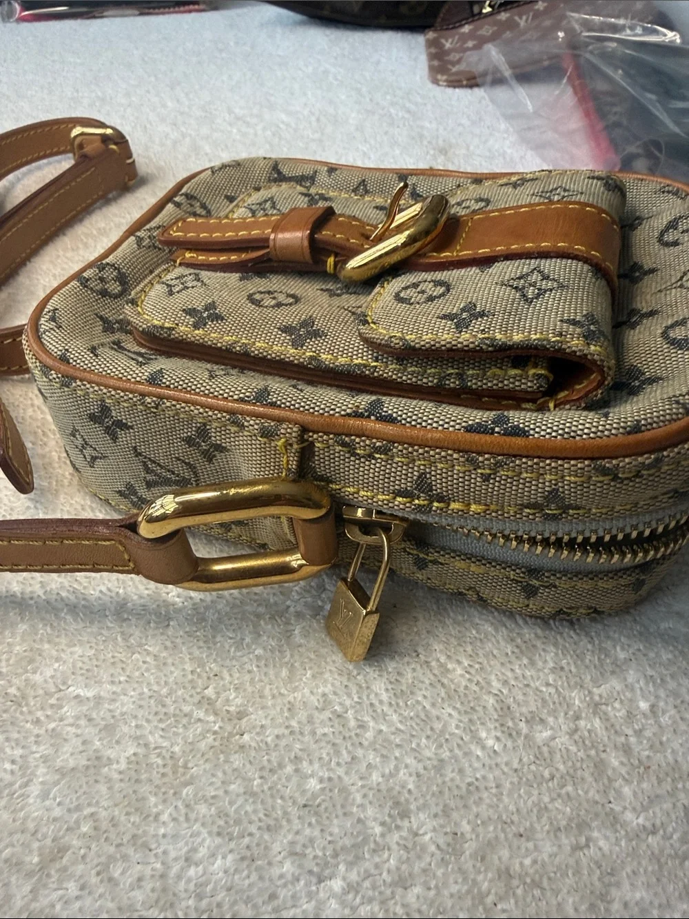 Louis Vuitton Monogram Mini Juliette PM Crossbody/Shoulder Bag - Picture 8 of 10